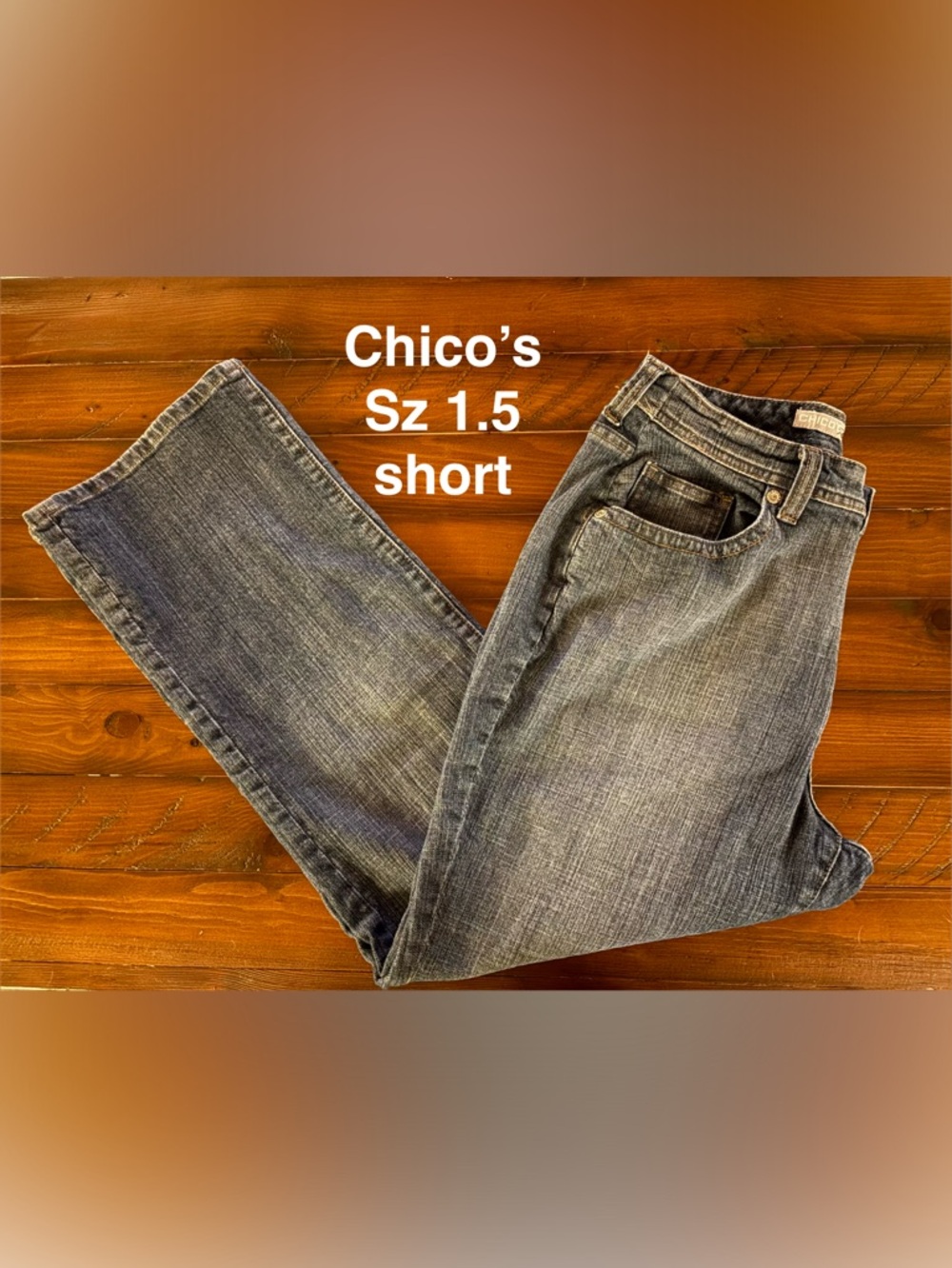 Chico's 1.5 Short Platinum Denim Jeans in Faded Blue, Sz 8-10, no gap waistband